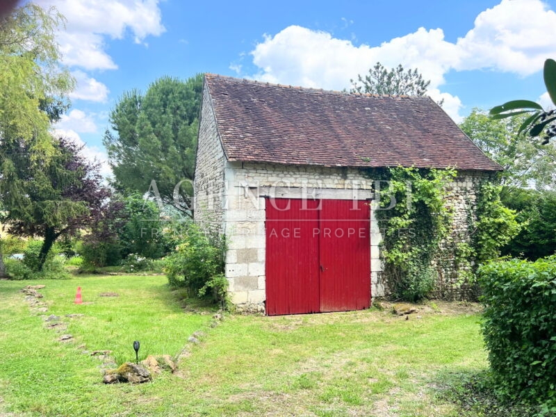 471 TBI DEMEURE EN TOURAINE AVEC VUE