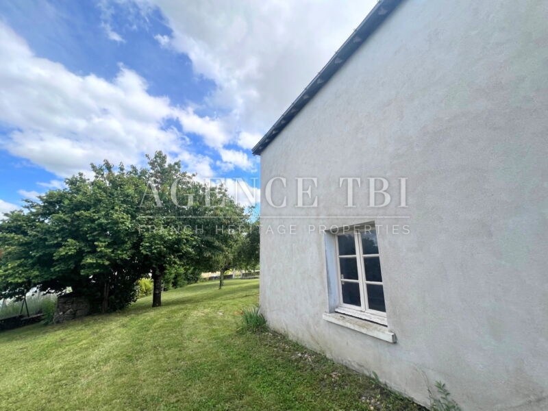 082 TBI MAISON A LOCHES CHAMBOURG SUD DE TOURS