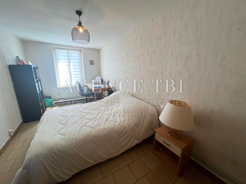 082 TBI MAISON A LOCHES CHAMBOURG SUD DE TOURS