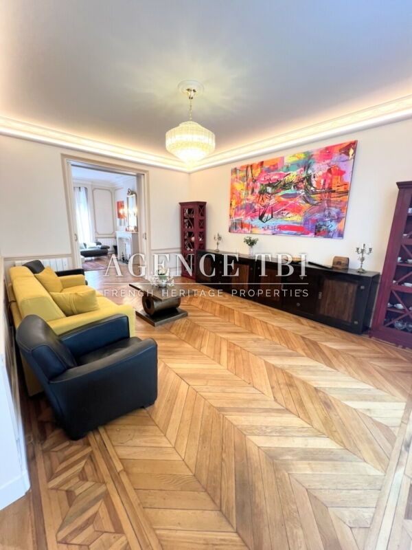 888 TBI APPARTEMENT DE LUXE A PARIS 16