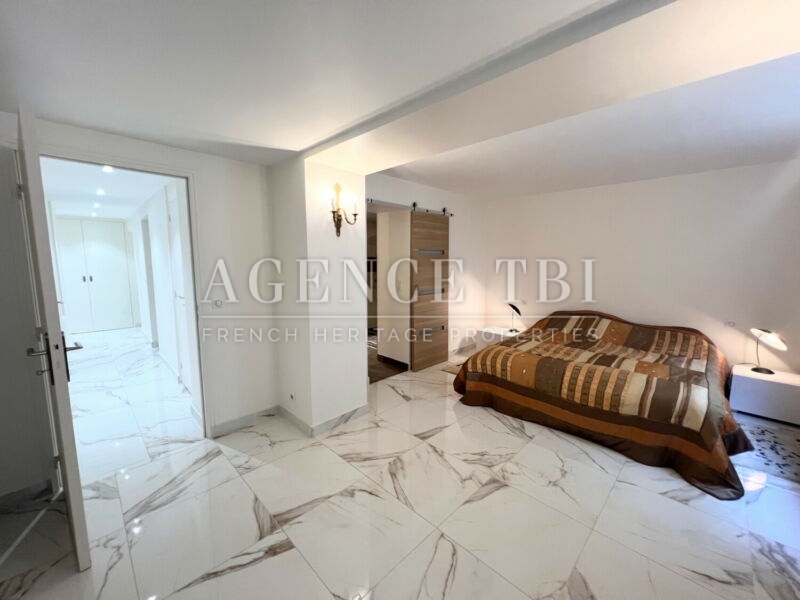 888 TBI APPARTEMENT DE LUXE A PARIS 16